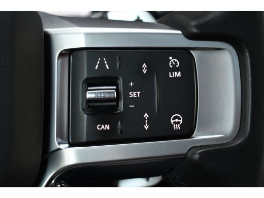 Land Rover Discovery 3.0 D300 HSE Pano Trekh HUD ACC Meridian Luchtv ActivLease financial lease
