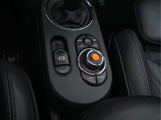 Mini Mini Electric Yours 33 kWh [ 3-Fase ] (INCL-BTW) Aut. *PANO | FULL-LEATHER | HEAD-UP | FULL-LED | HARMAN/KARDON... ActivLease financial lease
