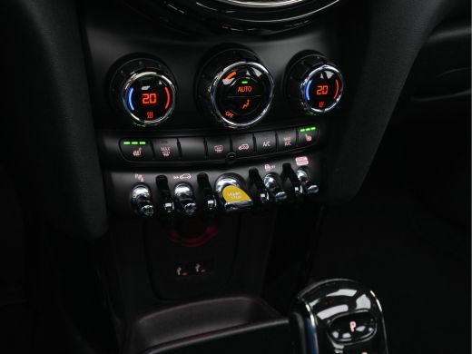 Mini Mini Electric Yours 33 kWh [ 3-Fase ] (INCL-BTW) Aut. *PANO | FULL-LEATHER | HEAD-UP | FULL-LED | HARMAN/KARDON... ActivLease financial lease