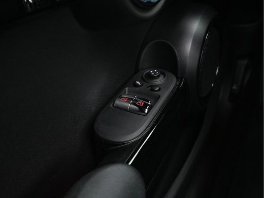 Mini Mini Electric Yours 33 kWh [ 3-Fase ] (INCL-BTW) Aut. *PANO | FULL-LEATHER | HEAD-UP | FULL-LED | HARMAN/KARDON... ActivLease financial lease