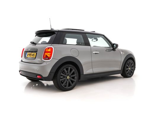 Mini Mini Electric Yours 33 kWh [ 3-Fase ] (INCL-BTW) Aut. *PANO | FULL-LEATHER | HEAD-UP | FULL-LED | HARMAN/KARDON... ActivLease financial lease