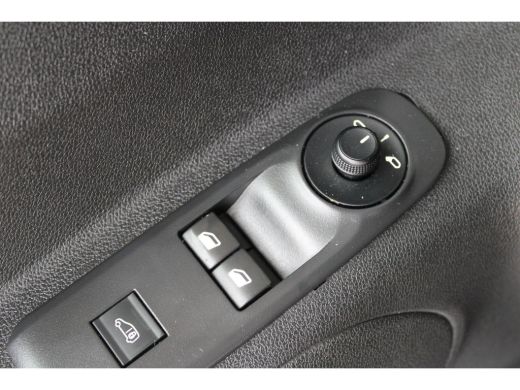 Opel Combo 1.5D L2H1 Edition | Trekhaak | Laadruimte inrichting | Navigatie | Carplay | ActivLease financial lease