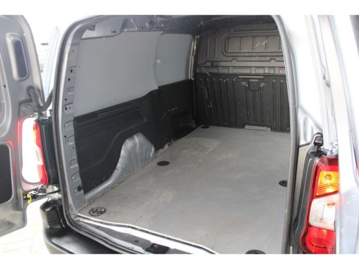 Opel Combo 1.5D L2H1 Edition | Trekhaak | Laadruimte inrichting | Navigatie | Carplay | ActivLease financial lease