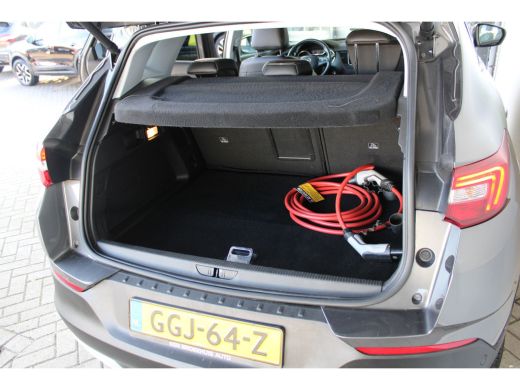 Opel Grandland X Opel 1.6 Turbo Hybrid4 Ultimate AUTOMATIC ActivLease financial lease