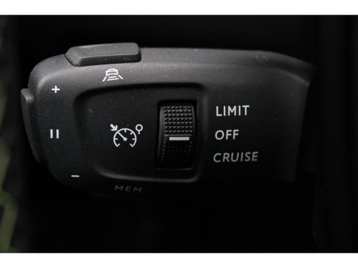 Peugeot 2008 SUV 1.2 PureTech 130pk EAT8 GT | Automaat | Navigatie | Camera | Nieuw model | 17.000km | ActivLease financial lease