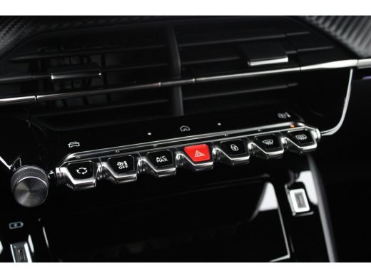Peugeot 2008 SUV 1.2 PureTech 130pk EAT8 GT | Automaat | Navigatie | Camera | Nieuw model | 17.000km | ActivLease financial lease