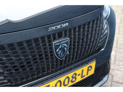 Peugeot 2008 SUV 1.2 PureTech 130pk EAT8 GT | Automaat | Navigatie | Camera | Nieuw model | 17.000km | ActivLease financial lease