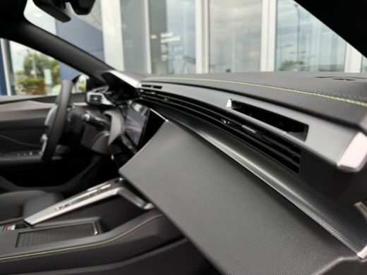 Peugeot e-308 SW GT EV 54 kWh | Adaptieve Cruise | 360' Camera | AGR | Alcantara | Massage | Elektr. klep | Stoel ... ActivLease financial lease