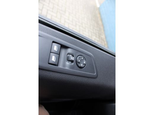 Peugeot Expert Peugeot Standaard | 16" stalen velgen | Elektrisch bedienbare en verwarmbare buitenspiegels | Get... ActivLease financial lease