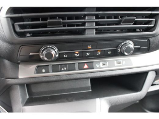 Peugeot Expert Peugeot Standaard | 16" stalen velgen | Elektrisch bedienbare en verwarmbare buitenspiegels | Get... ActivLease financial lease