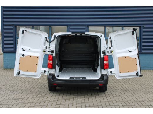 Peugeot Expert Peugeot Standaard | 16" stalen velgen | Elektrisch bedienbare en verwarmbare buitenspiegels | Get... ActivLease financial lease