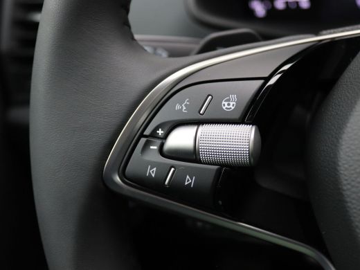 Skoda Karoq 1.5 TSI ACT Business Edition 150PK DSG full led, adaptive cruise, lane assist, elek. bedienbare a... ActivLease financial lease