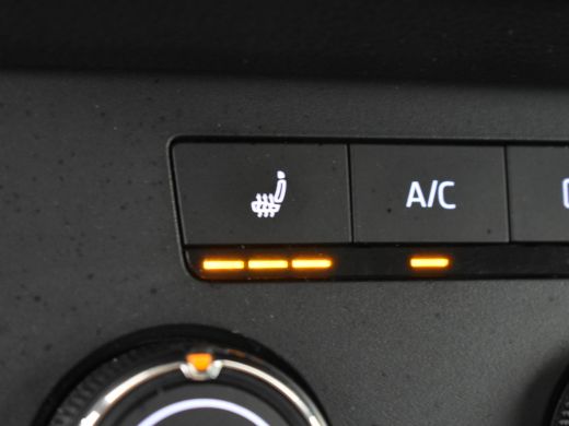 Skoda Karoq 1.5 TSI ACT Style DSG/AUTO | Cruise control | Trekhaak | Stoelverwarming | Navigatie via app | Ap... ActivLease financial lease