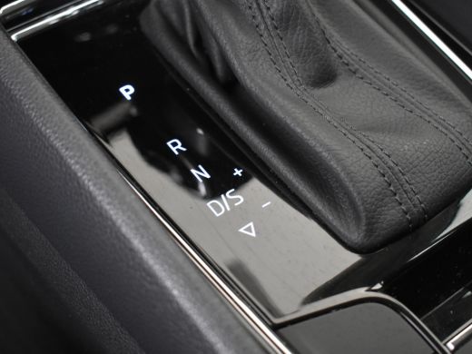 Skoda Karoq 1.5 TSI ACT Style DSG/AUTO | Cruise control | Trekhaak | Stoelverwarming | Navigatie via app | Ap... ActivLease financial lease