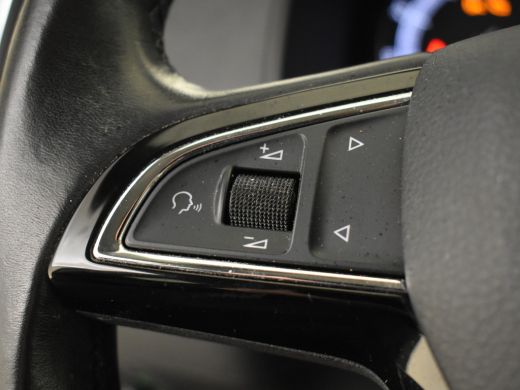 Skoda Karoq 1.5 TSI ACT Style DSG/AUTO | Cruise control | Trekhaak | Stoelverwarming | Navigatie via app | Ap... ActivLease financial lease