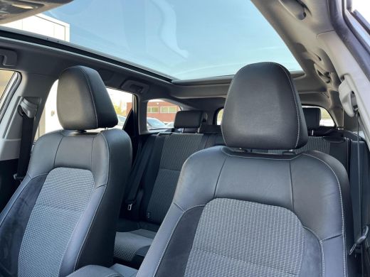 Toyota Auris Touring Sports 1.8 Hybrid Executive | All-in prijs | Navigatie | panoramadak | Airco | Parkeersensoren ActivLease financial lease