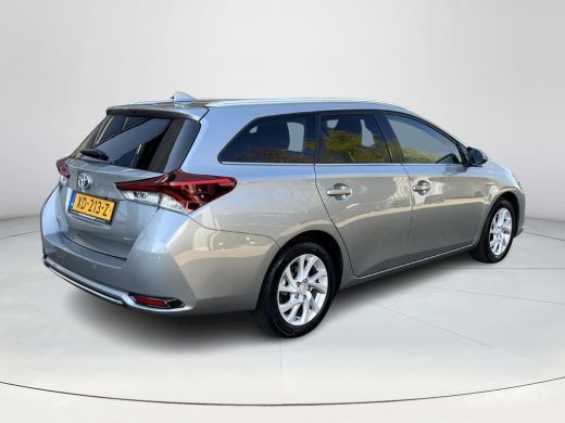 Toyota Auris Touring Sports 1.8 Hybrid Executive | All-in prijs | Navigatie | panoramadak | Airco | Parkeersensoren ActivLease financial lease