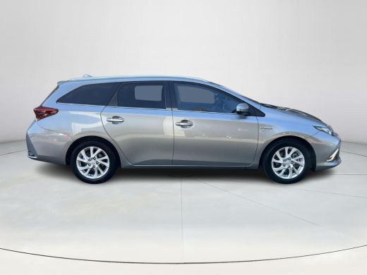 Toyota Auris Touring Sports 1.8 Hybrid Executive | All-in prijs | Navigatie | panoramadak | Airco | Parkeersensoren ActivLease financial lease