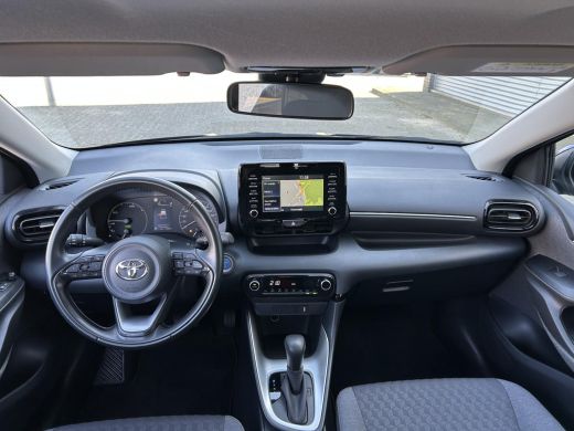 Toyota Yaris 1.5 Hybrid Active Multimedia Pack ActivLease financial lease