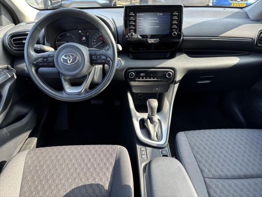 Toyota Yaris 1.5 Hybrid Comfort | All-in prijs | Navigatie | Camera | Airco ActivLease financial lease