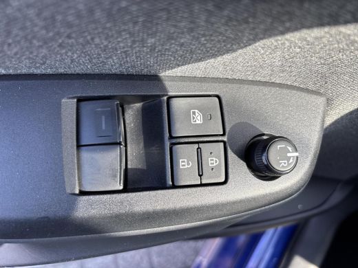 Toyota Yaris 1.5 Hybrid Comfort | All-in prijs | Navigatie | Camera | Airco ActivLease financial lease