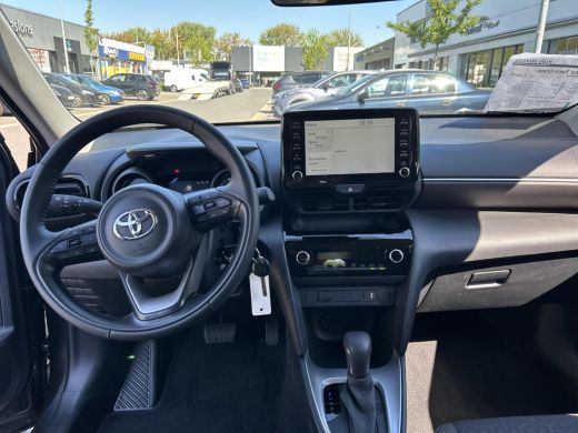 Toyota Yaris Cross 1.5 Hybrid Active ActivLease financial lease