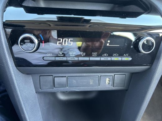Toyota Yaris Cross 1.5 Hybrid Active ActivLease financial lease