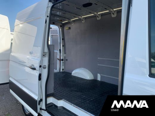 Volkswagen Crafter 35 2.0 3.140 140pkTDI L3H3 RWD Airco Navi 360Sensoren CarPlay Camera Cruise VoorruitVerwarming 12... ActivLease financial lease