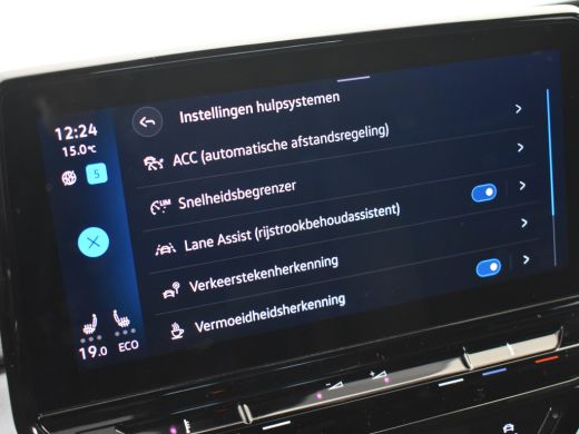 Volkswagen ID.4 Life 77 kWh 204pk | Adaptief cruise control | Navigatie | Led koplampen | Parkeersensoren v+a | A... ActivLease financial lease