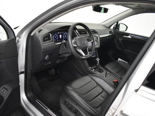 Volkswagen Tiguan 1.4 TSI 245pk eHybrid Elegance | 100% dealeronderhouden | Cruise control adaptief | Panorama-dak ... ActivLease financial lease