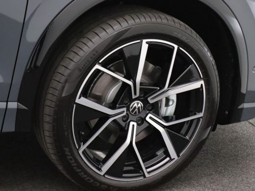 Volkswagen Tiguan 1.5 eHybrid R-Line Edition 272PK DSG Blackstyle, panoramadak, blackstyle, matrix led, trekhaak, 3... ActivLease financial lease