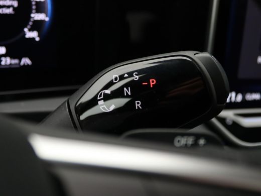 Volkswagen Tiguan 1.5 eHybrid R-Line Edition 272PK DSG Blackstyle, panoramadak, blackstyle, matrix led, trekhaak, 3... ActivLease financial lease