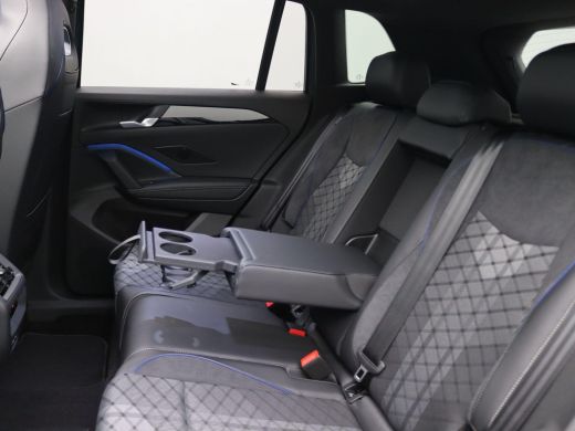 Volkswagen Tiguan 1.5 eHybrid R-Line Edition 272PK DSG Blackstyle, panoramadak, blackstyle, matrix led, trekhaak, 3... ActivLease financial lease
