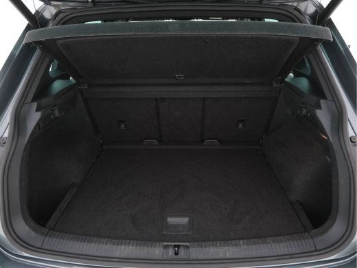Volkswagen Tiguan 1.5 TSI Comfortline Business R-Line-Pack *ADAPTIVE-CRUISE | DIGI-COCKPIT | FULL-LED | NAVI-FULLMA... ActivLease financial lease