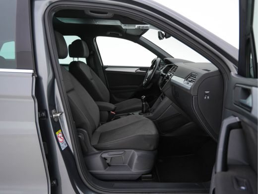 Volkswagen Tiguan 1.5 TSI Comfortline Business R-Line-Pack *ADAPTIVE-CRUISE | DIGI-COCKPIT | FULL-LED | NAVI-FULLMA... ActivLease financial lease