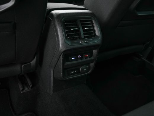 Volkswagen Tiguan 1.5 TSI Comfortline Business R-Line-Pack *ADAPTIVE-CRUISE | DIGI-COCKPIT | FULL-LED | NAVI-FULLMA... ActivLease financial lease