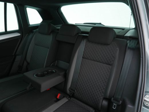 Volkswagen Tiguan 1.5 TSI Comfortline Business R-Line-Pack *ADAPTIVE-CRUISE | DIGI-COCKPIT | FULL-LED | NAVI-FULLMA... ActivLease financial lease