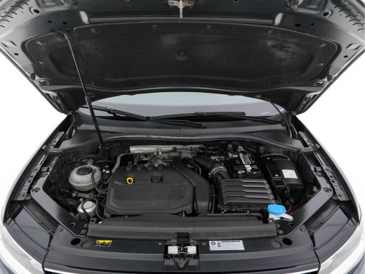 Volkswagen Tiguan 1.5 TSI Comfortline Business R-Line-Pack *ADAPTIVE-CRUISE | DIGI-COCKPIT | FULL-LED | NAVI-FULLMA... ActivLease financial lease