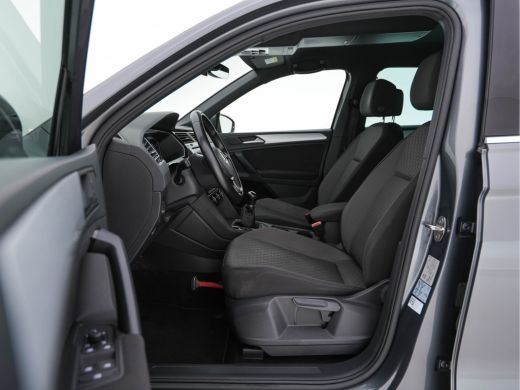 Volkswagen Tiguan 1.5 TSI Comfortline Business R-Line-Pack *ADAPTIVE-CRUISE | DIGI-COCKPIT | FULL-LED | NAVI-FULLMA... ActivLease financial lease