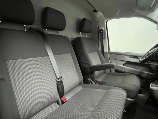 Volkswagen Transporter 2.0 TDI L2H1 30 Comfortline | Standkachel | Stoelverarming | Bijrijdersbank | Apple Carplay | Tre... ActivLease financial lease