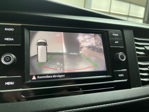 Volkswagen Transporter 2.0 TDI L2H1 30 Comfortline | Standkachel | Stoelverarming | Bijrijdersbank | Apple Carplay | Tre... ActivLease financial lease