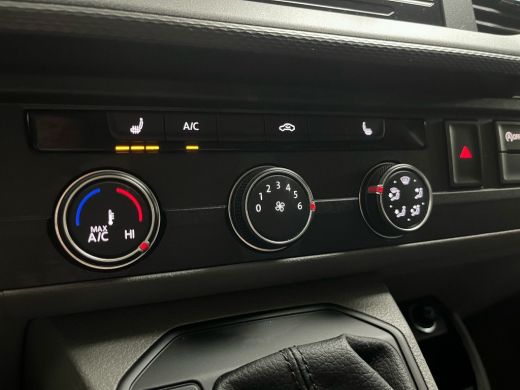 Volkswagen Transporter 2.0 TDI L2H1 30 Comfortline | Standkachel | Stoelverarming | Bijrijdersbank | Apple Carplay | Tre... ActivLease financial lease