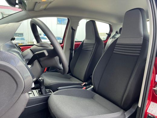 Volkswagen up! 1.0 60 pk | Airco | Dab | Bluetooth | ActivLease financial lease