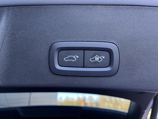 Volvo  XC40 Volvo 1.5 T5 Ultimate Bright | Panoramadak | 21" | Harman/Kardon | Leder | ActivLease financial lease