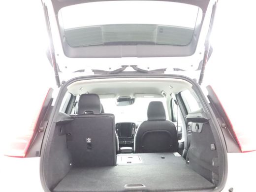 Volvo  XC40 T5 Momentum Pro | Climate Control | High Performance Audio | Cruise Control | Parkeersensoren ach... ActivLease financial lease