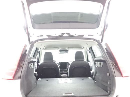 Volvo  XC40 T5 Momentum Pro | Climate Control | High Performance Audio | Cruise Control | Parkeersensoren ach... ActivLease financial lease