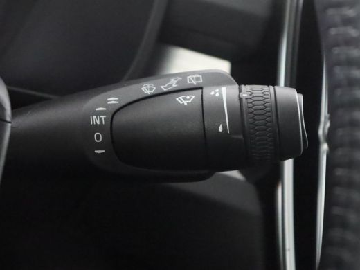 Volvo  XC40 T5 Momentum Pro | Climate Control | High Performance Audio | Cruise Control | Parkeersensoren ach... ActivLease financial lease