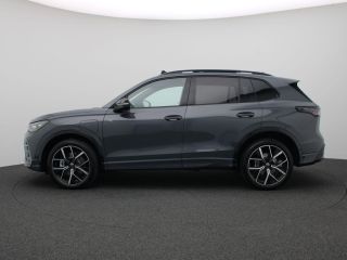 Volkswagen Tiguan 1.5 eHybrid R-Line Edition 272PK DSG Blackstyle, panoramadak, blackstyle, matrix led, trekhaak, 3...