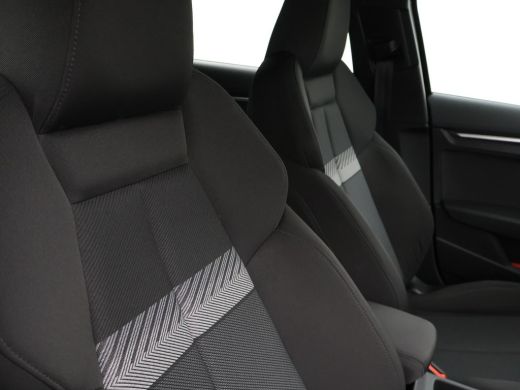 Audi A3 Sportback 40 TFSI e 204 PK PLUG-IN HYBRID + VIRTUAL COCKPIT | ADAPTIVE CRUISE | SPORTSTOELEN | LED ActivLease financial lease