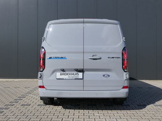 Ford E-Transit Custom 340 L2H1 Limited 65 kWh | Voorraad | Driver Assistance Pack | Stoelverwarming | 17 Inch | Camera ActivLease financial lease